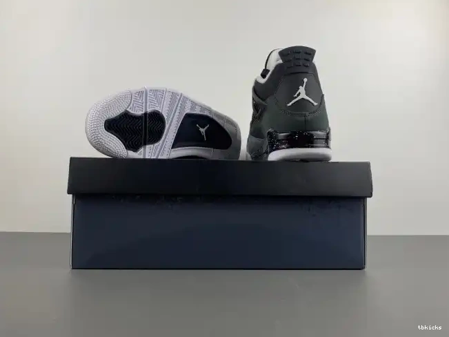 Reps TB Air 4 FQ8138-002 Fear Jordan 0521